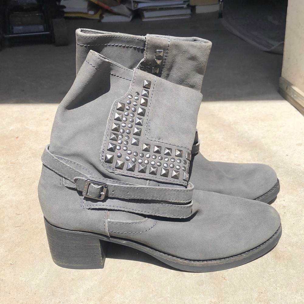 Vince Camuto combat boots